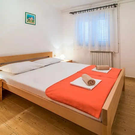 Rajko Appartamento Krk Town