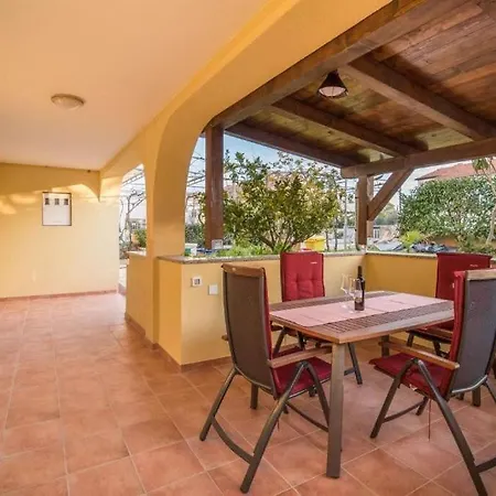 Rajko Apartment Krk Town