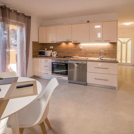 Rajko Apartment
